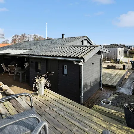Prázdninový dům Cozy In With Wifi Sjolund